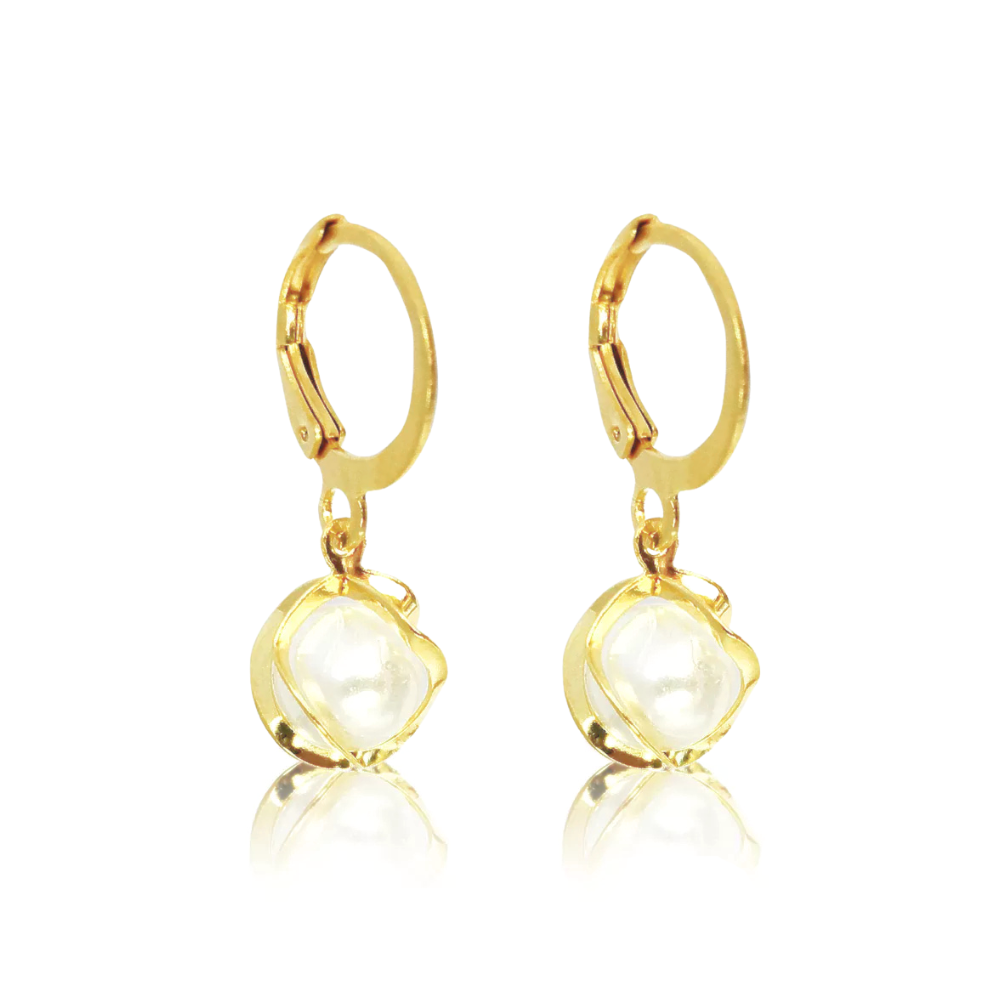 Brinco de Argolinha com Pingente de Pérola 10mm - Dourado