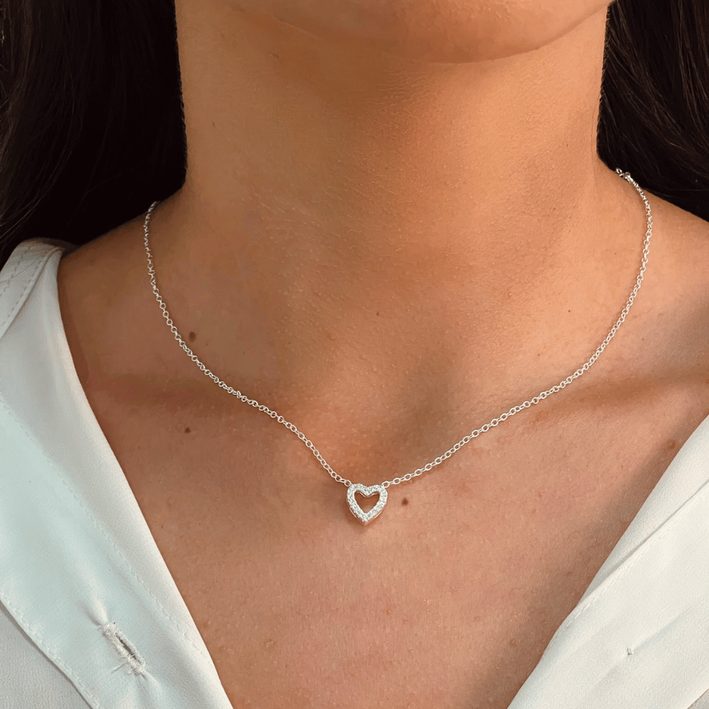 Colar Elos Coração Vazado Zircônia Cravejado - Prata