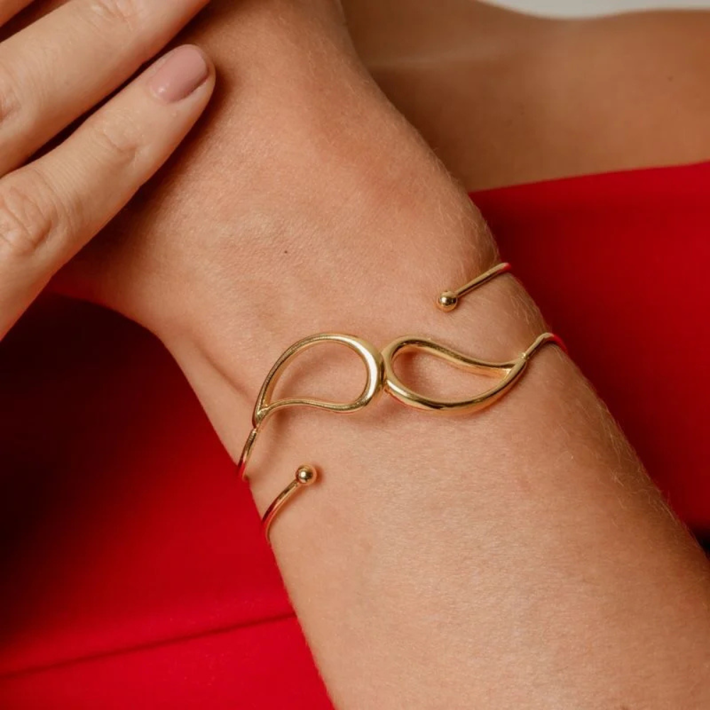 Bracelete Rígido Gota Vazado - Dourado